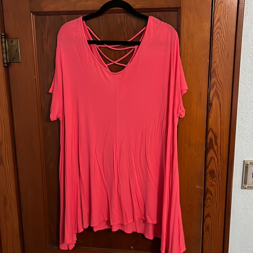 Women’s pink top